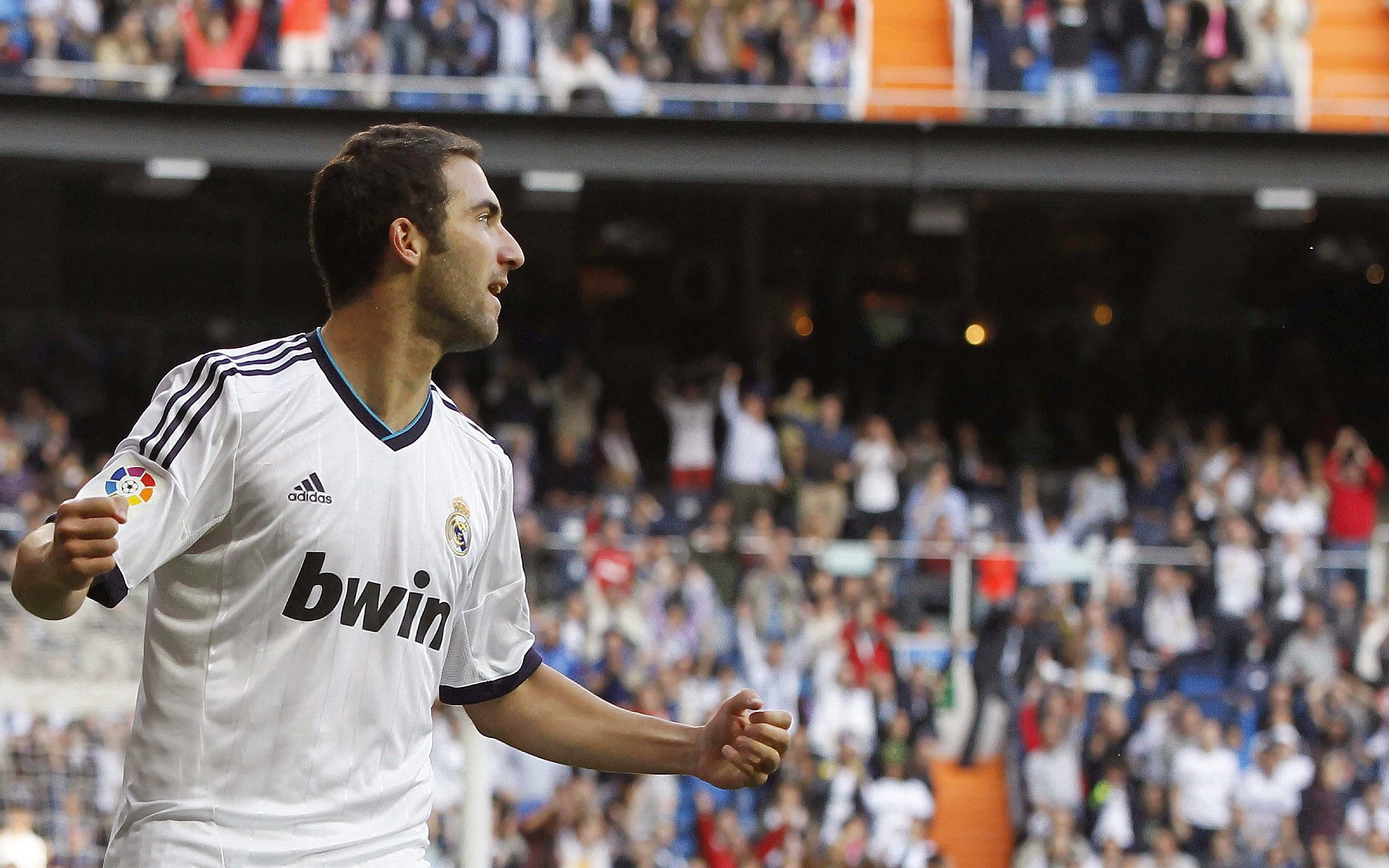 意甲焦点战之夜，巴尔韦德用双脚撕碎战术板，个人能力重新定义现代中场