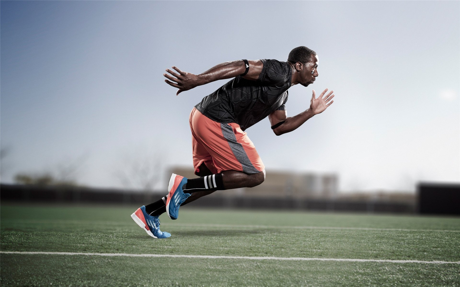 霍勒迪爆发撕裂卫冕冠军防线，新疆硬仗淬火显冠军相